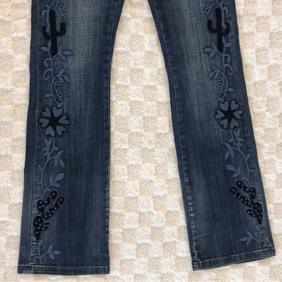 Stetson Hollywood Bootcut Low Rise Embroidered Denim Jeans - Picture 5 of 11